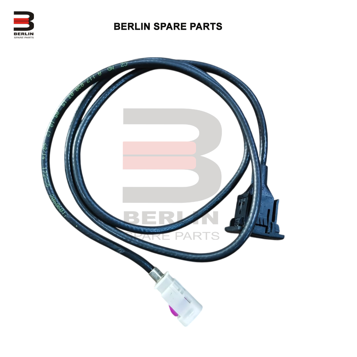 MERCEDES BENZ CLA CLASS W117 USB/AUX INPUT PORT, USED PARTS, 1178200315 - Image 2