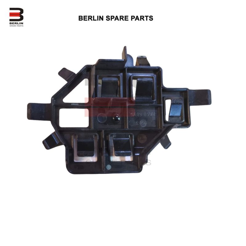 MERCEDES BENZ C CLASS W205 RELAY PLATE BRACKET, GENUINE, 2055463100